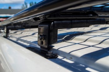 Установка багажников